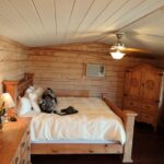 Private Cabins for Whitetail Deer Hunting in Texas